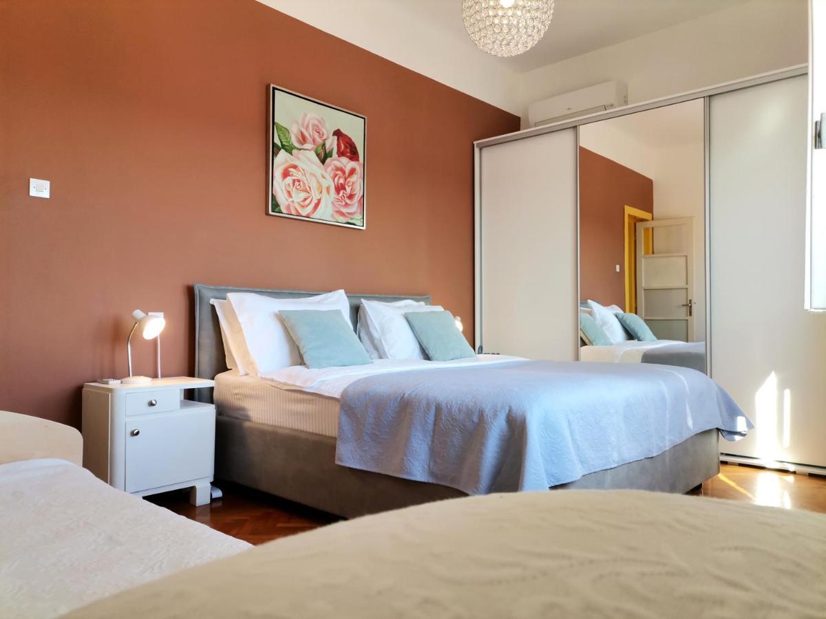 Apartment Branko With Terrace, Old Town Labin Labin  Buitenkant foto