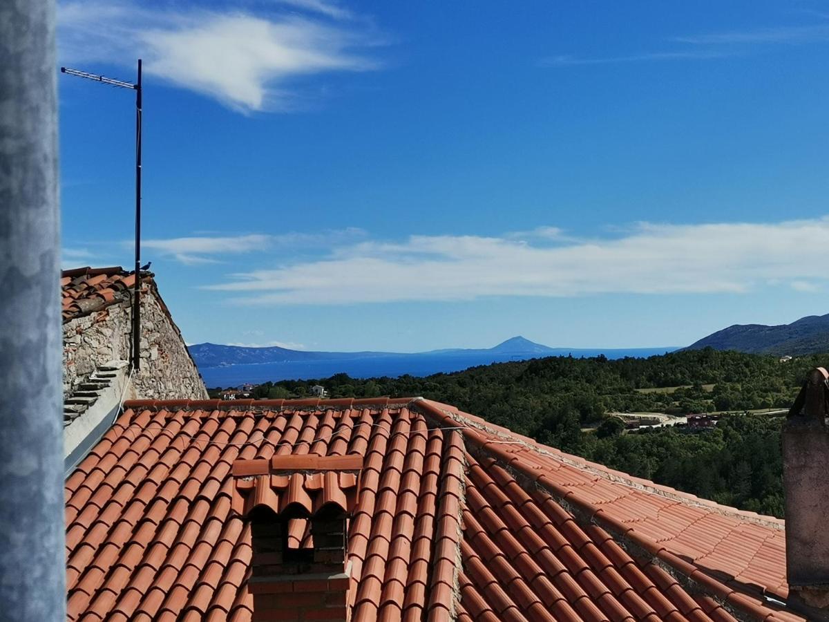 Apartment Branko With Terrace, Old Town Labin Labin  Buitenkant foto