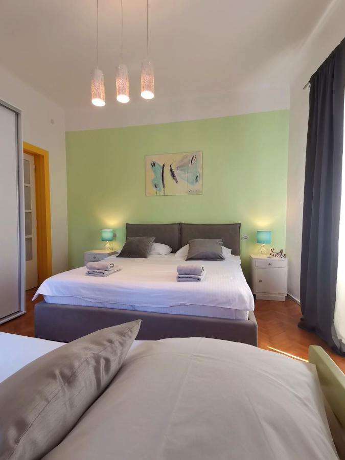 Apartment Branko With Terrace, Old Town Labin Labin  Buitenkant foto