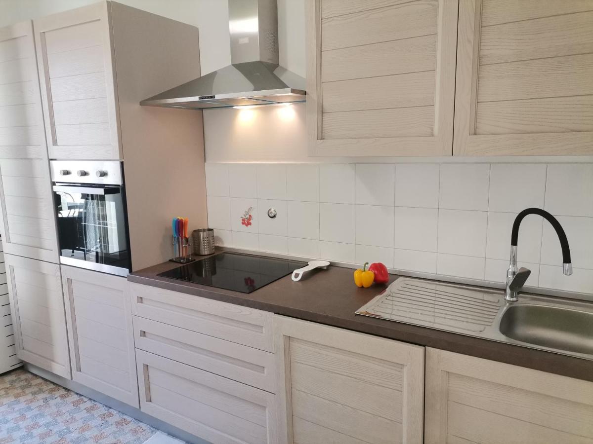 Apartment Branko With Terrace, Old Town Labin Labin  Buitenkant foto