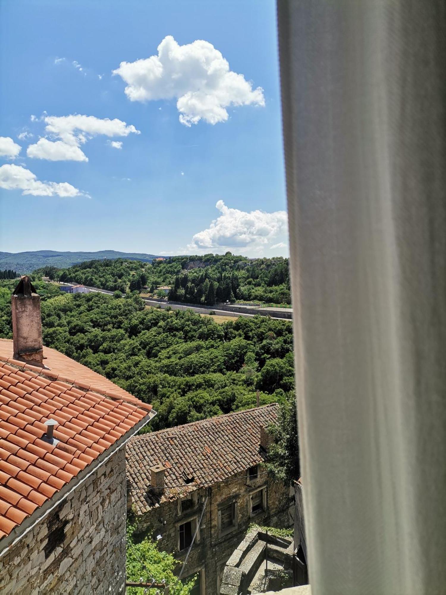Apartment Branko With Terrace, Old Town Labin Labin  Buitenkant foto